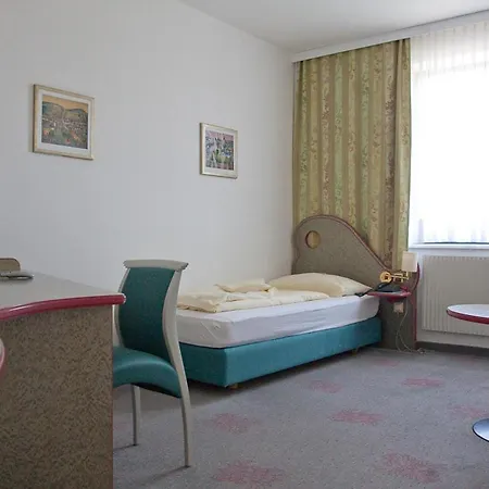 Отель Seminarhotel Goettlesbrunn