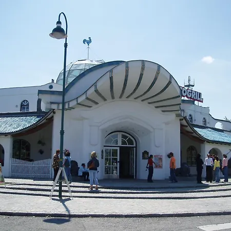 Seminarhotel Отель Goettlesbrunn