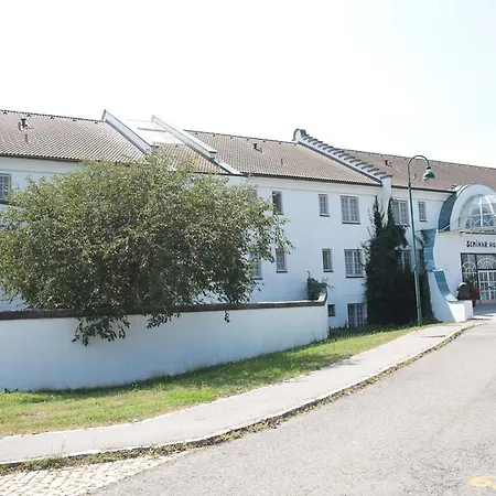 Seminarhotel Отель