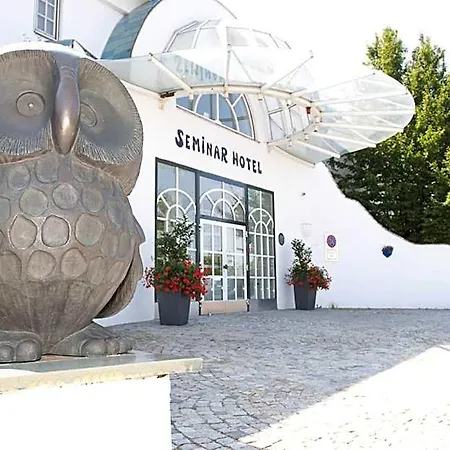 Seminarhotel Göttlesbrunn